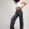 Pantalon jogger con línea