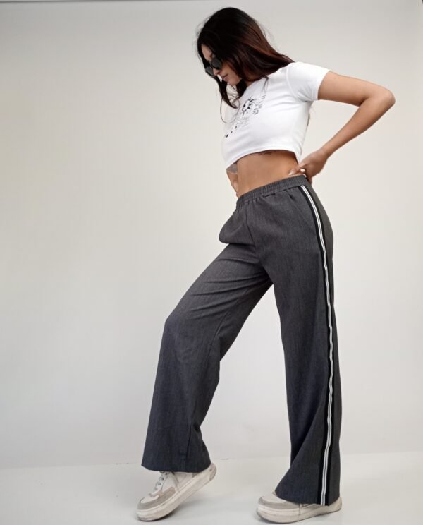 Pantalon jogger con línea