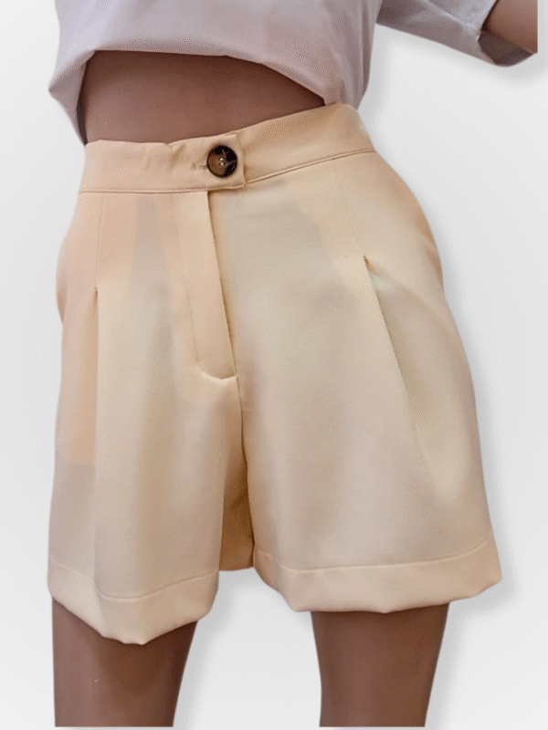 Short sastrero con pinzas