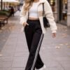 Pantalon jogger con línea